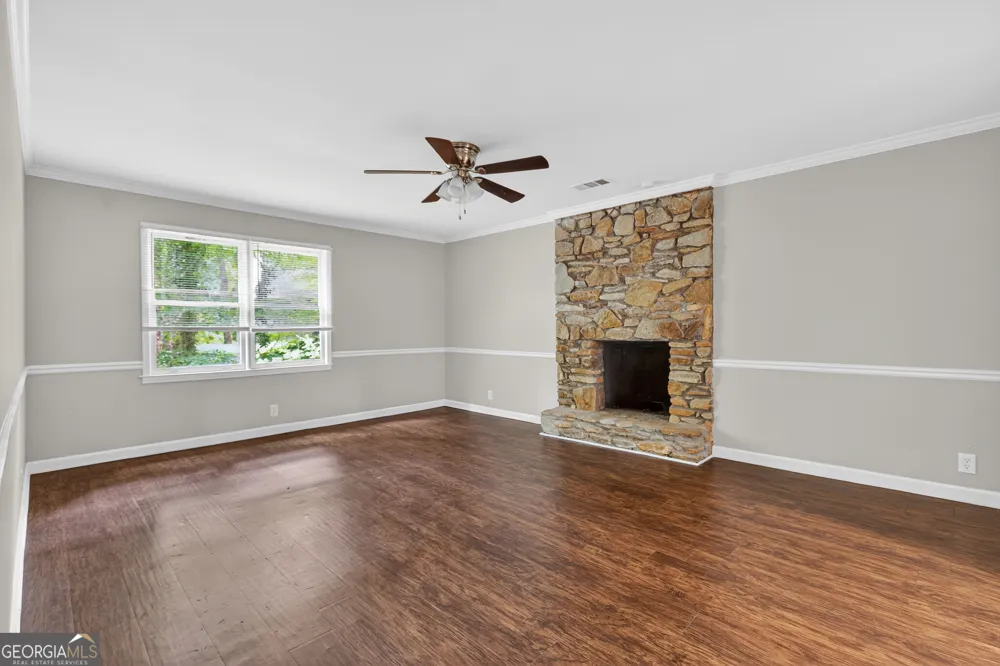 7127 Riverside DR Atlanta, GA 30328