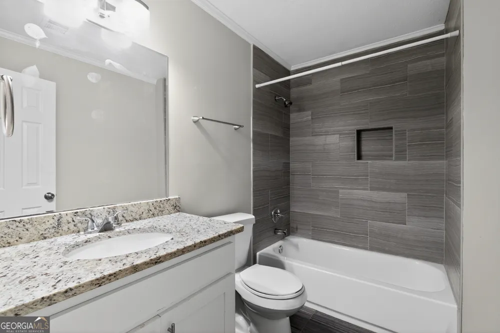 7127 Riverside DR Atlanta, GA 30328