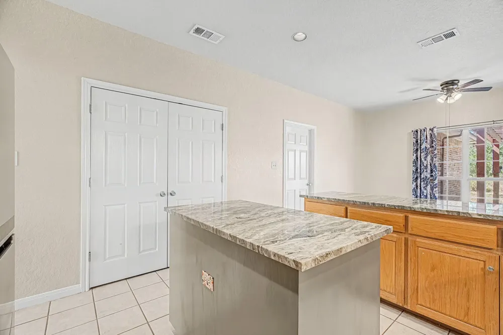 108 Deer Ridge Drive La Vernia, TX 78121