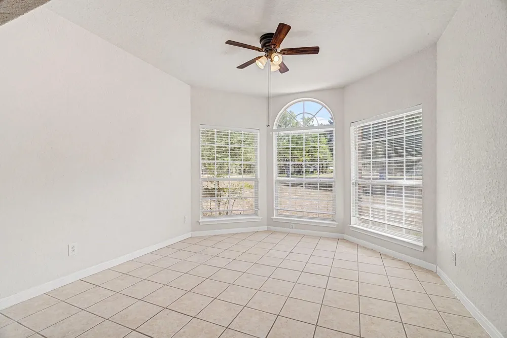 108 Deer Ridge Drive La Vernia, TX 78121
