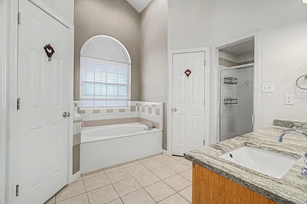 108 Deer Ridge Drive La Vernia, TX 78121