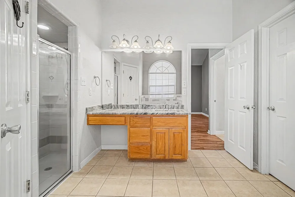 108 Deer Ridge Drive La Vernia, TX 78121
