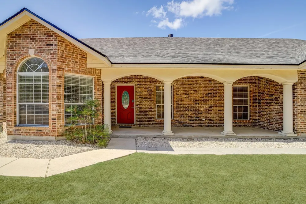 108 Deer Ridge Drive La Vernia, TX 78121