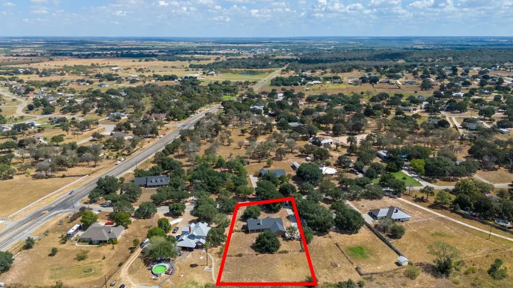 108 Deer Ridge Drive La Vernia, TX 78121