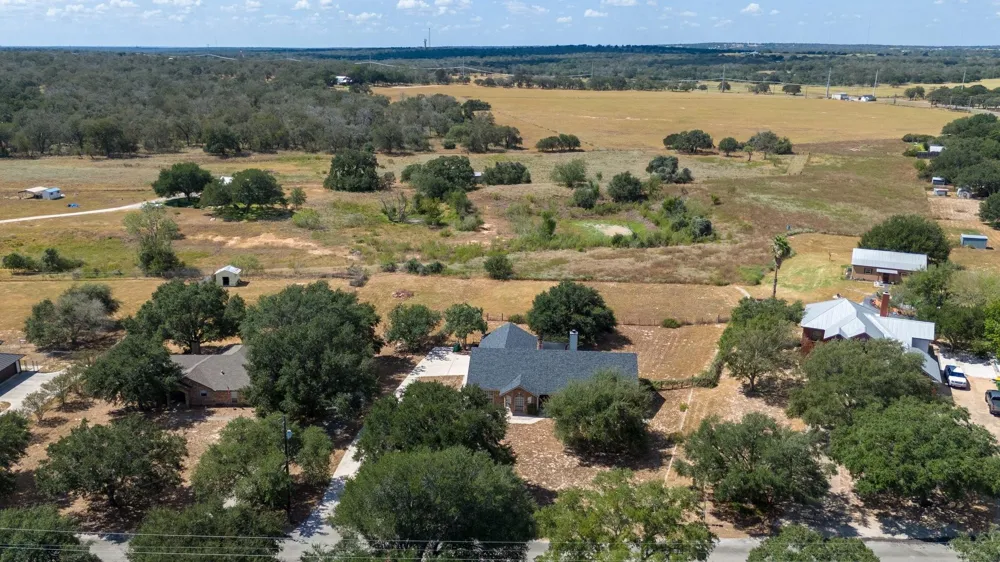 108 Deer Ridge Drive La Vernia, TX 78121