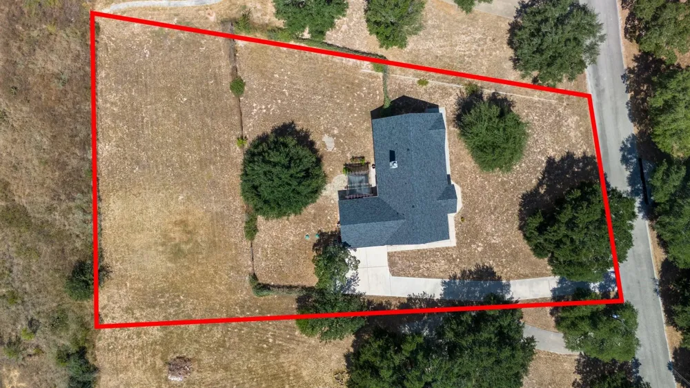 108 Deer Ridge Drive La Vernia, TX 78121