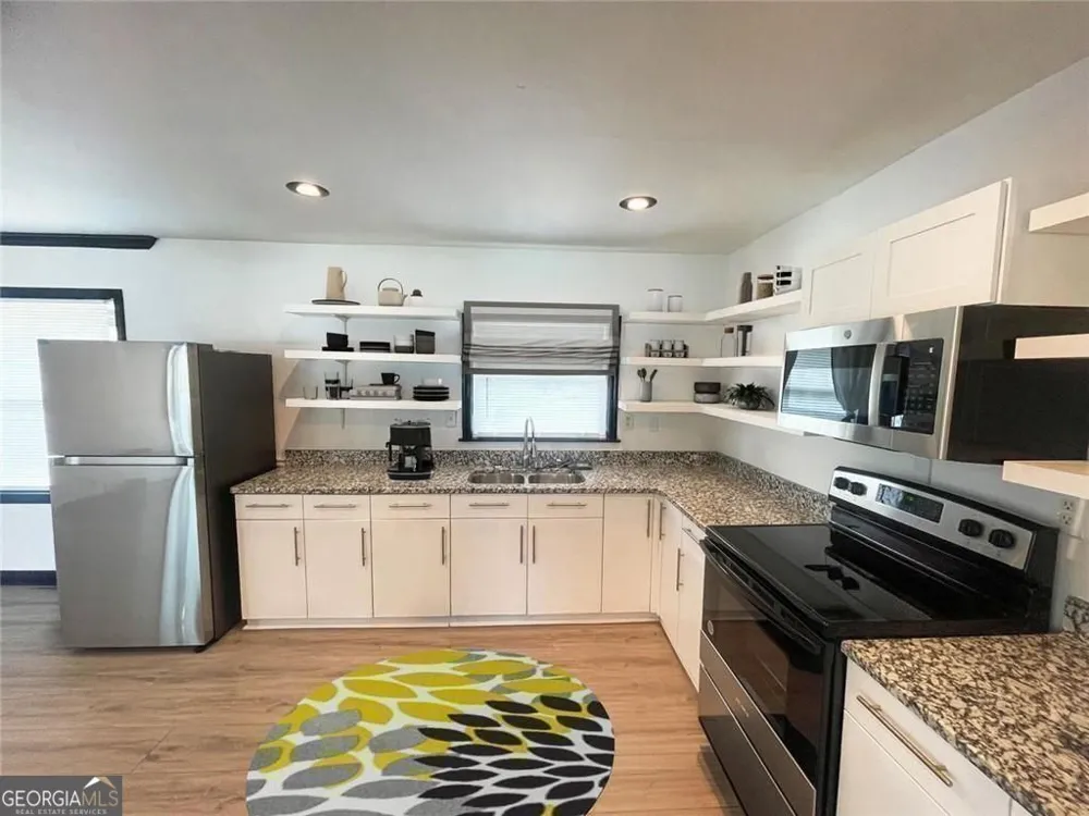 2597 Glenvalley DR Decatur, GA 30032