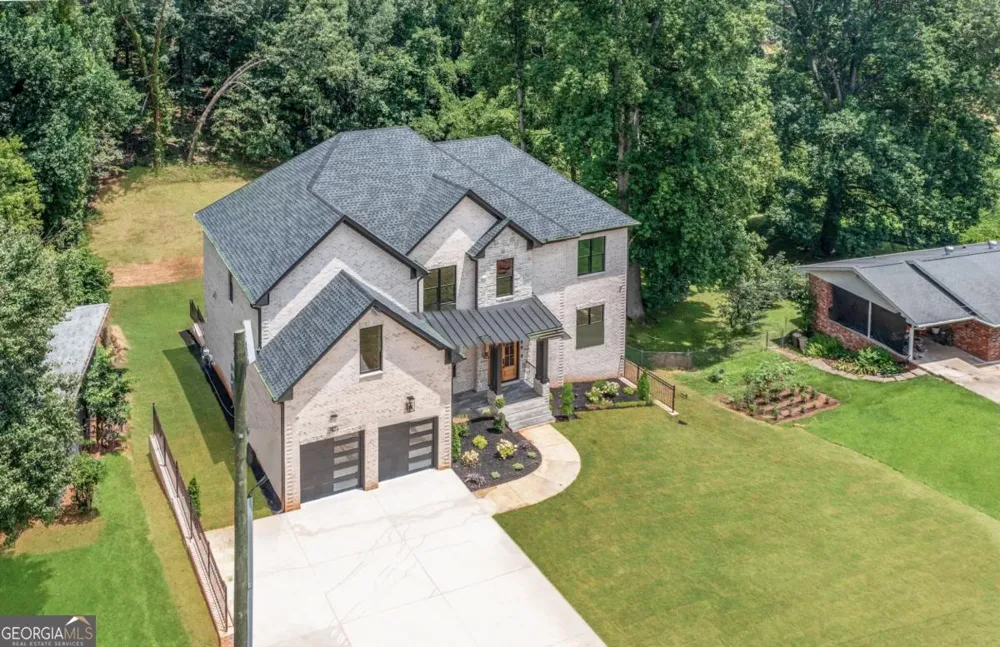 570 Power AVE Buford, GA 30518