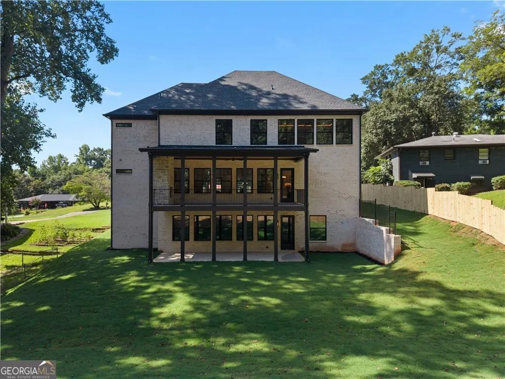 570 Power AVE Buford, GA 30518
