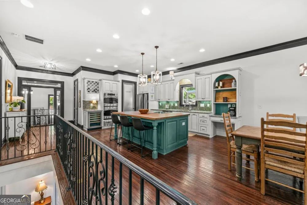 364 S Steel Bridge RD Eatonton, GA 31024