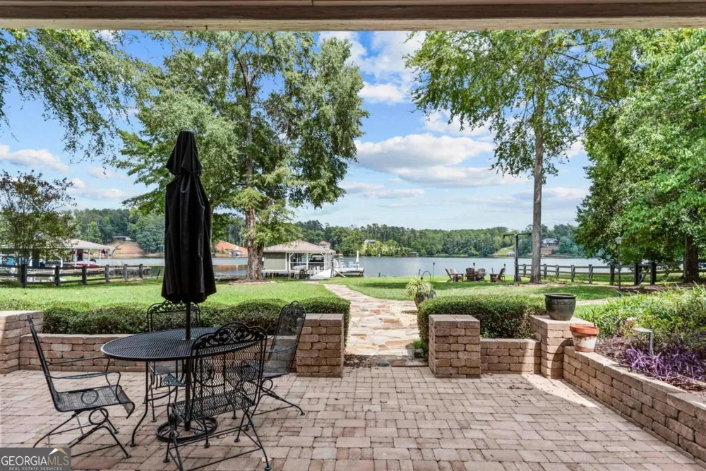 364 S Steel Bridge RD Eatonton, GA 31024