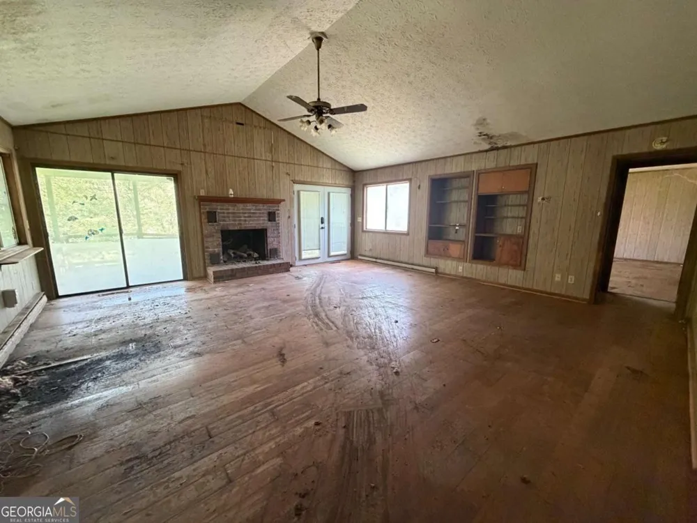 738 Hiawassee ESTS Hiawassee, GA 30546
