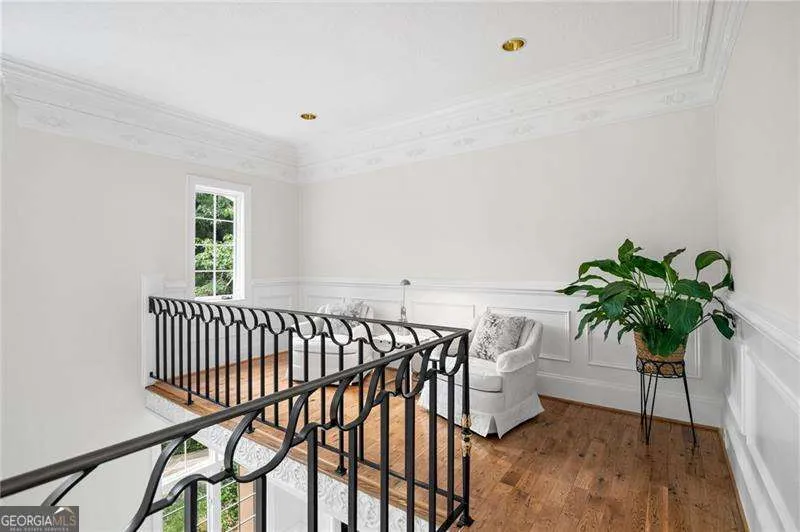 135 Lameloise LN Atlanta, GA 30327