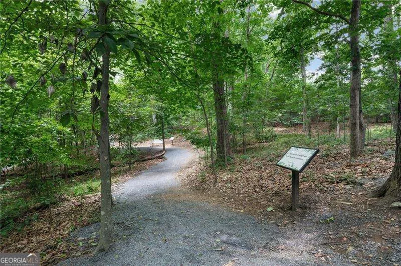 135 Lameloise LN Atlanta, GA 30327