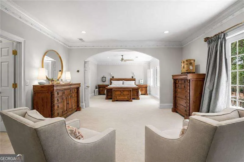 135 Lameloise LN Atlanta, GA 30327
