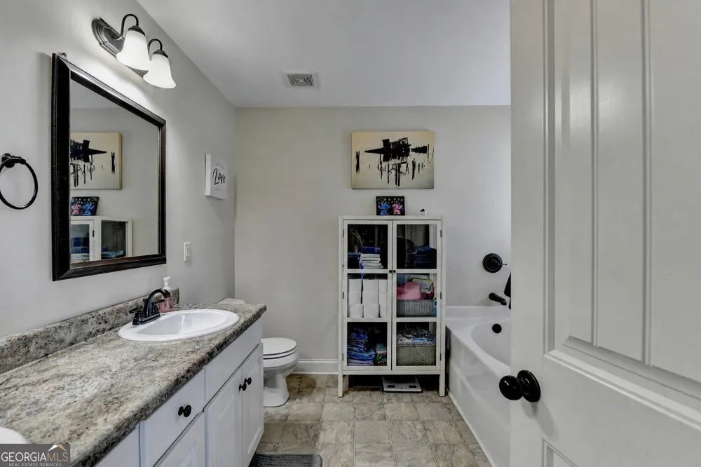 82 Lake Point CT Jefferson, GA 30549