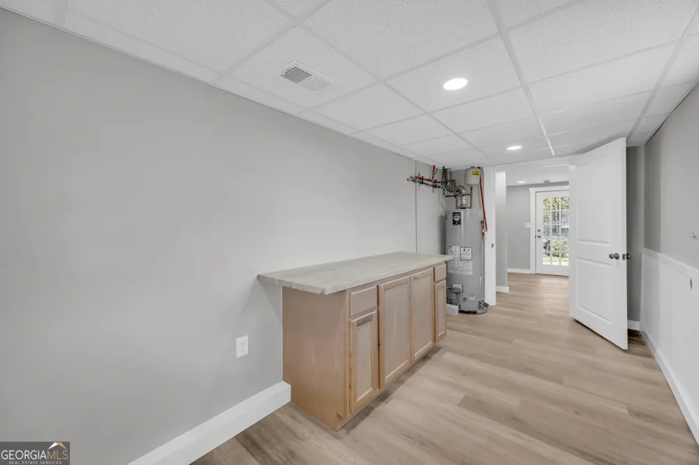 8606 Holly Springs RD Maysville, GA 30558