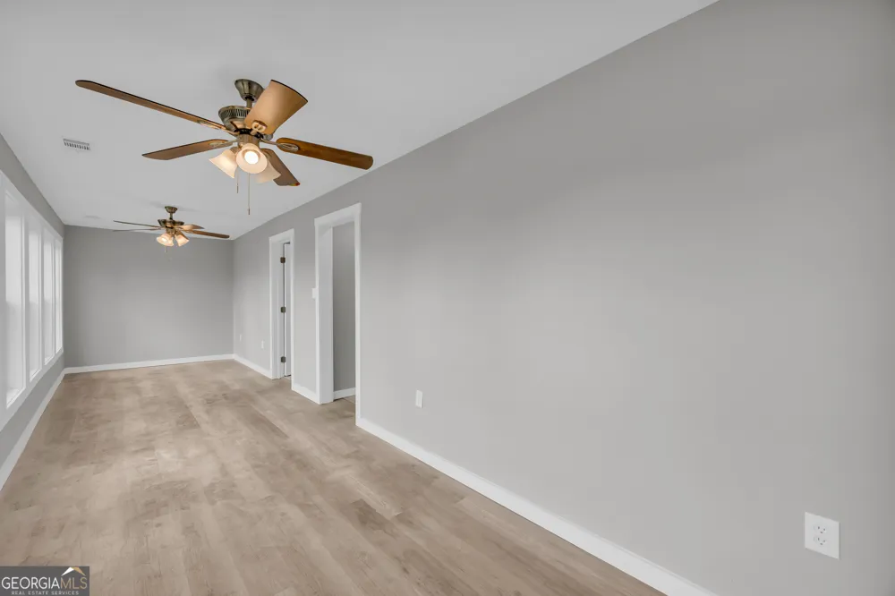 8606 Holly Springs RD Maysville, GA 30558