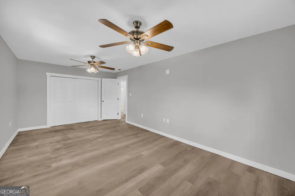 8606 Holly Springs RD Maysville, GA 30558