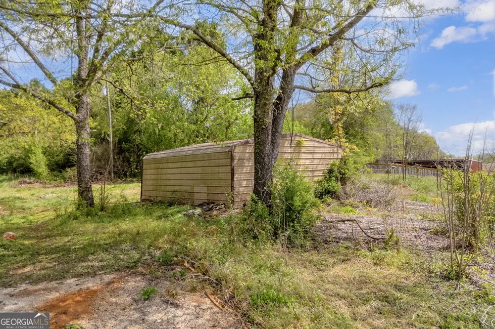 8606 Holly Springs RD Maysville, GA 30558