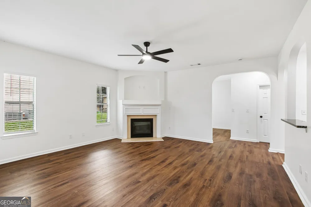 2319 Sawgrass DR Hampton, GA 30228