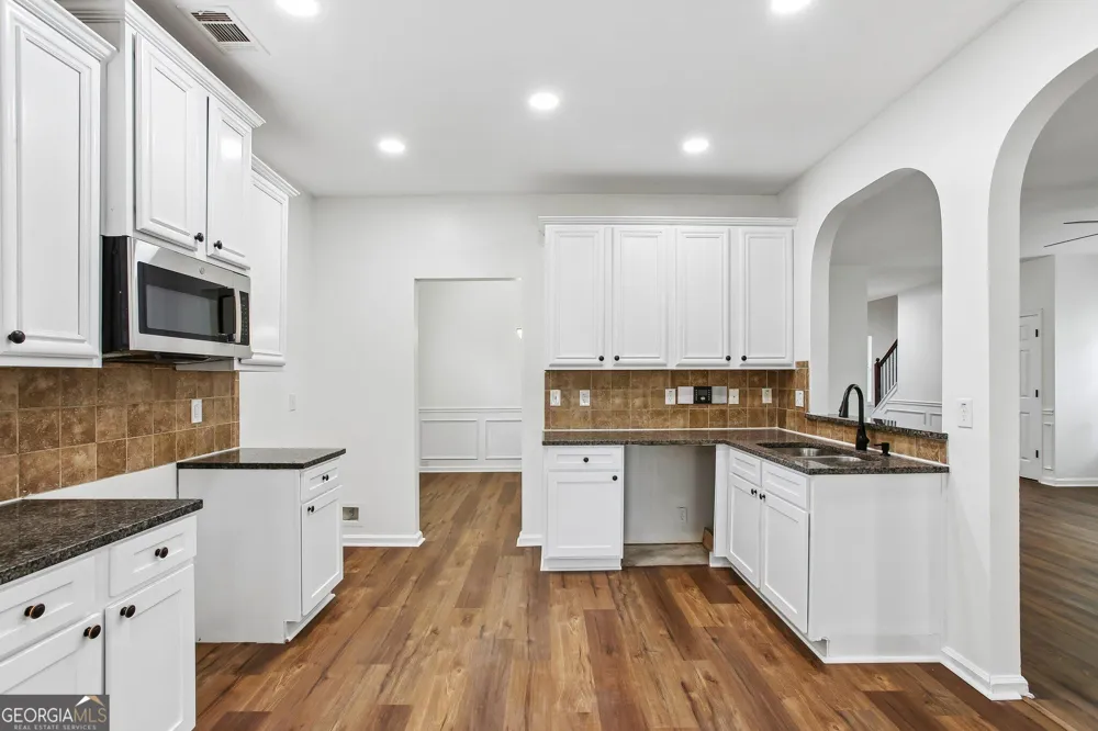 2319 Sawgrass DR Hampton, GA 30228
