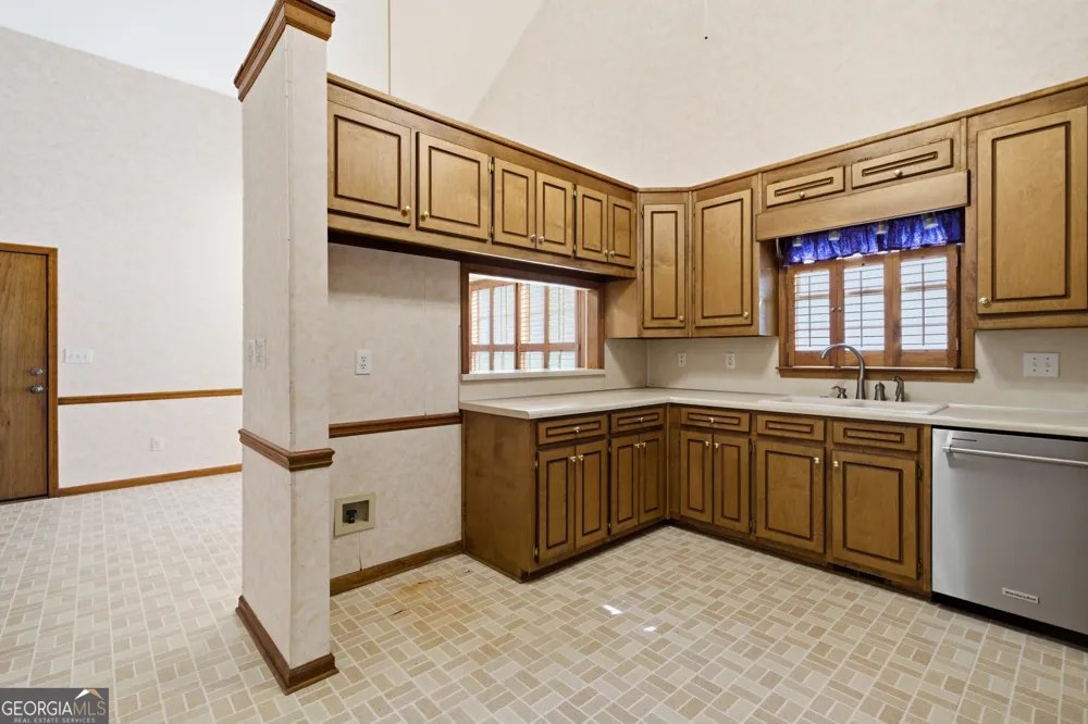 2083 James River CV Suwanee, GA 30024
