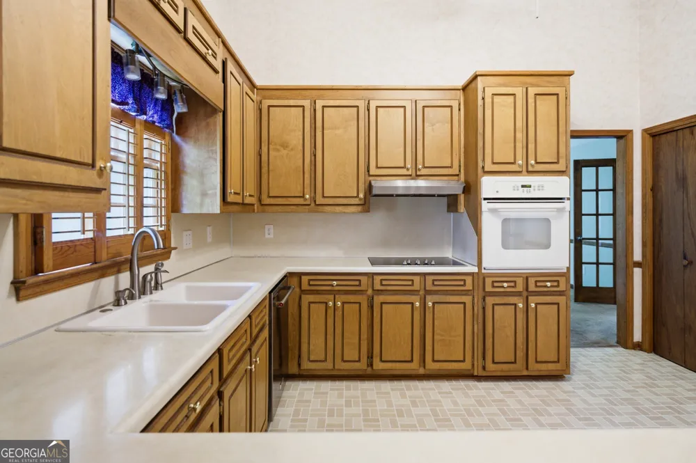 2083 James River CV Suwanee, GA 30024