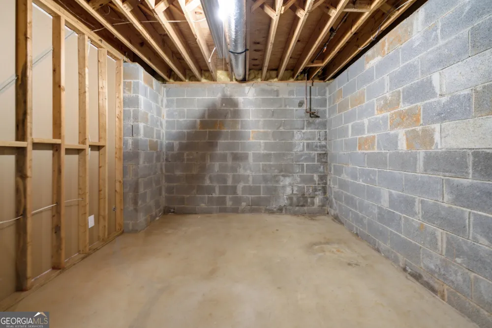 2083 James River CV Suwanee, GA 30024
