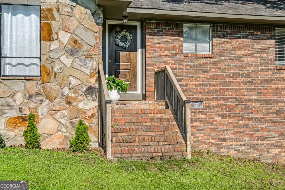 2814 Suncrest DR Dalton, GA 30721