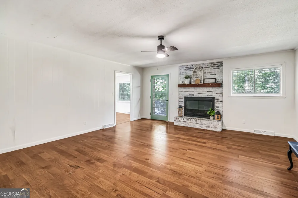 2814 Suncrest DR Dalton, GA 30721