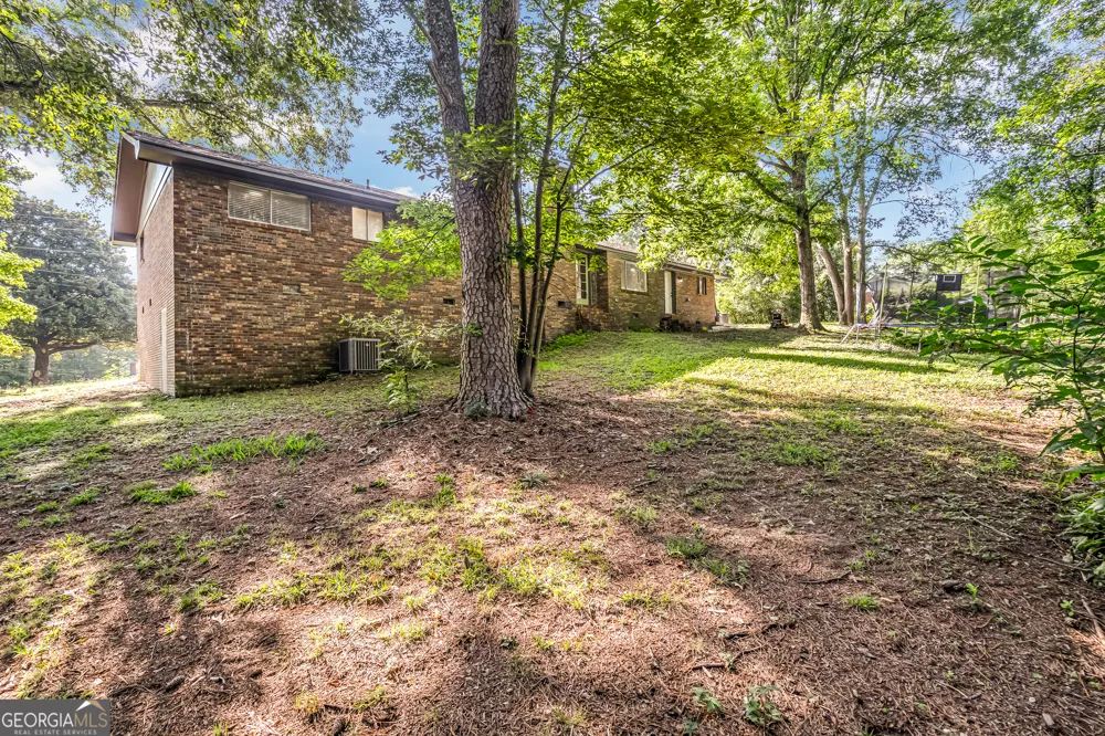 2814 Suncrest DR Dalton, GA 30721