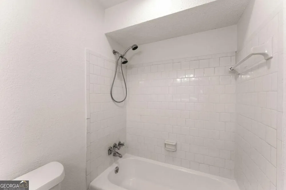 6900 Roswell RD Sandy Springs, GA 30328