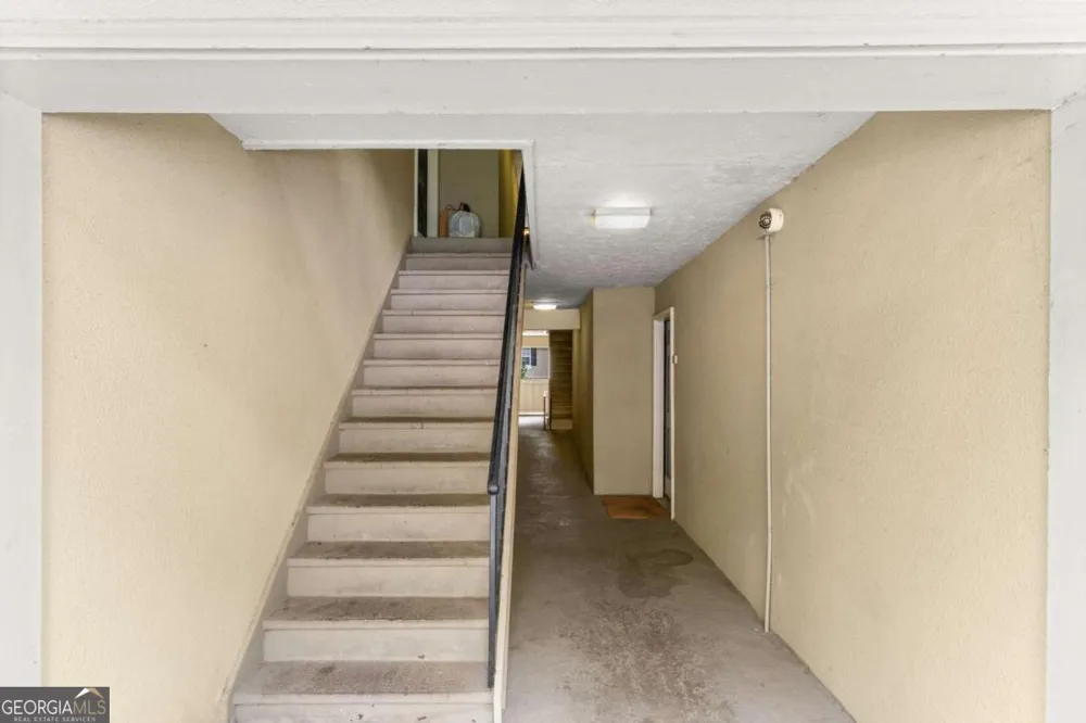 6900 Roswell RD Sandy Springs, GA 30328