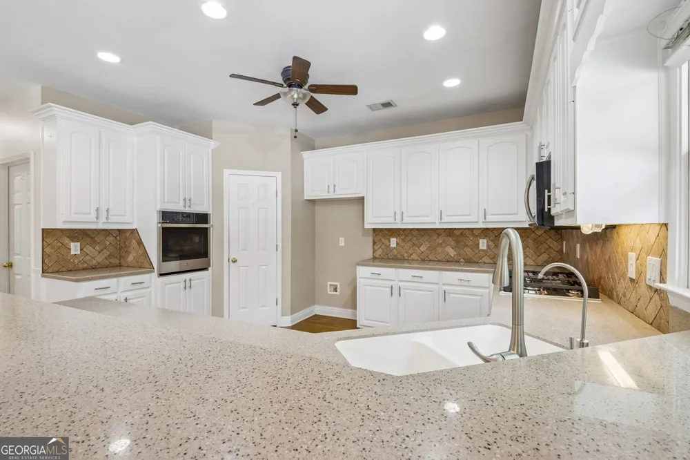 1416 Arblay PL Loganville, GA 30052