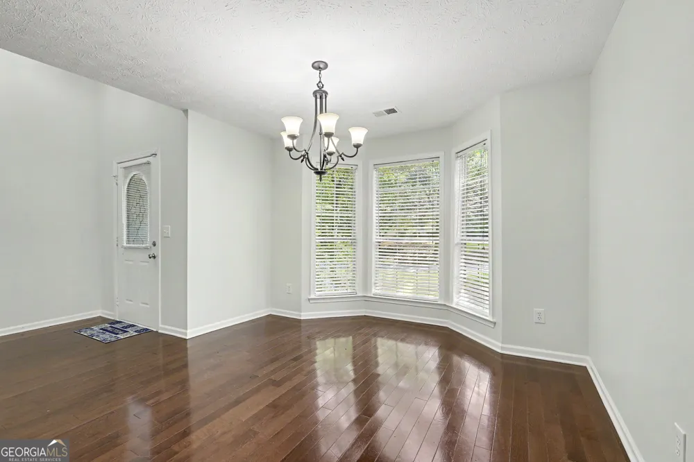 20 Wilkes CT Newnan, GA 30263