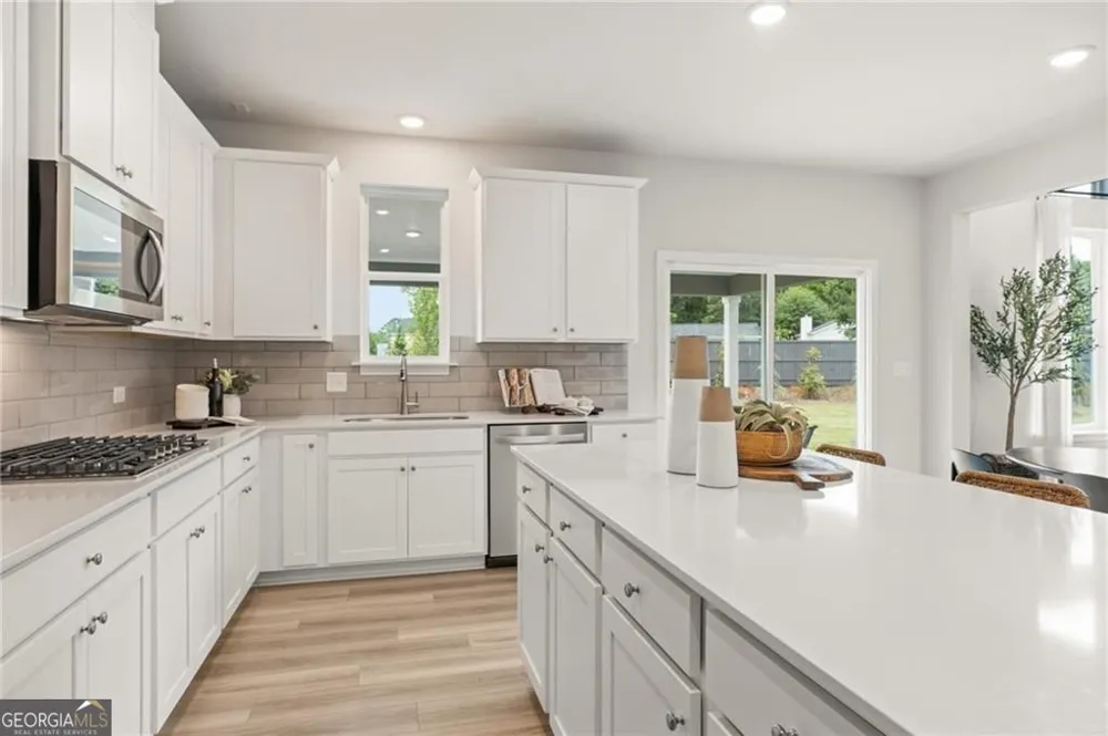 8510 Sunnybrooke LN Cumming, GA 30041