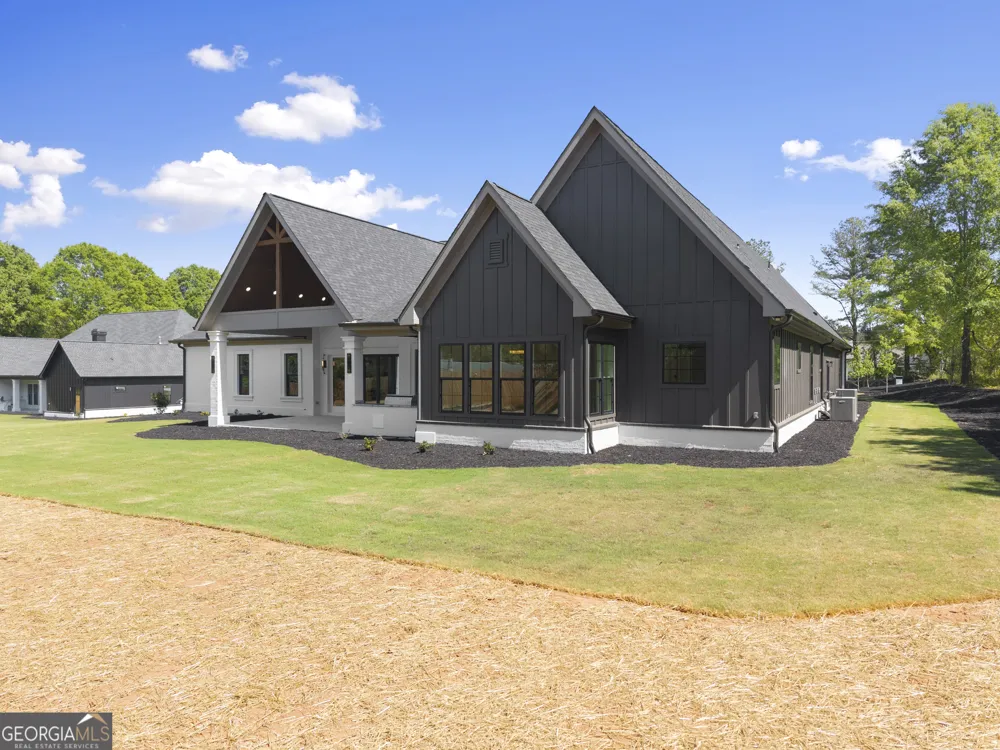 2366 Wall RD Monroe, GA 30655