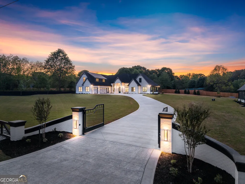 2366 Wall RD Monroe, GA 30655