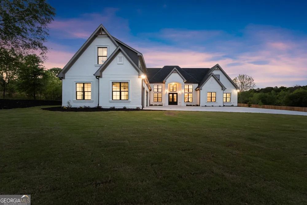 2366 Wall RD Monroe, GA 30655