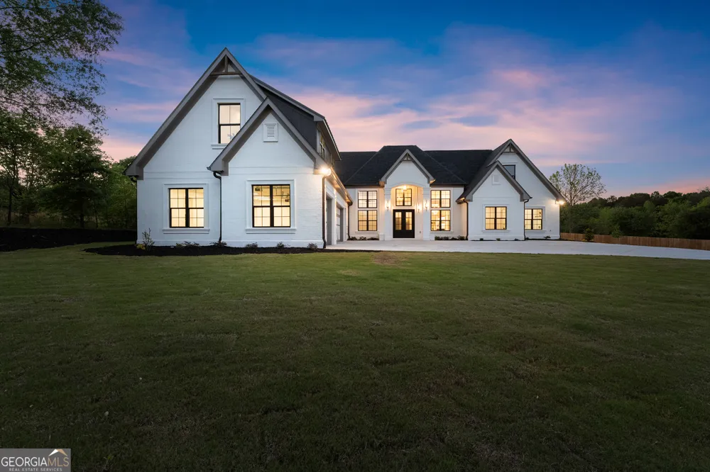 2366 Wall RD Monroe, GA 30655