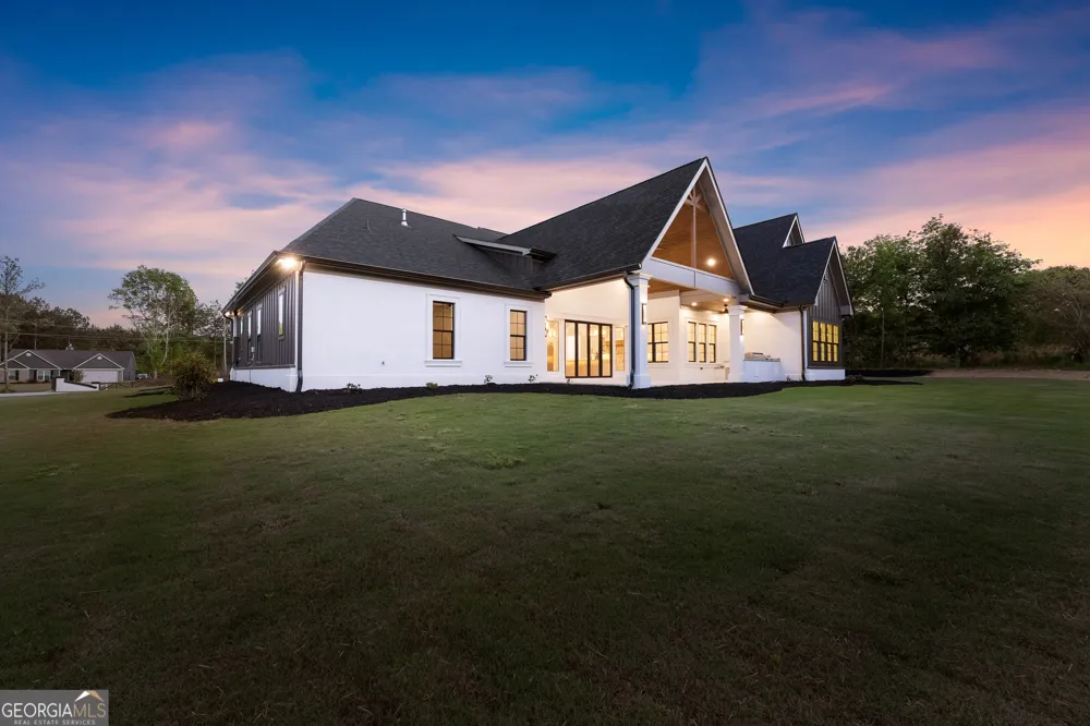 2366 Wall RD Monroe, GA 30655