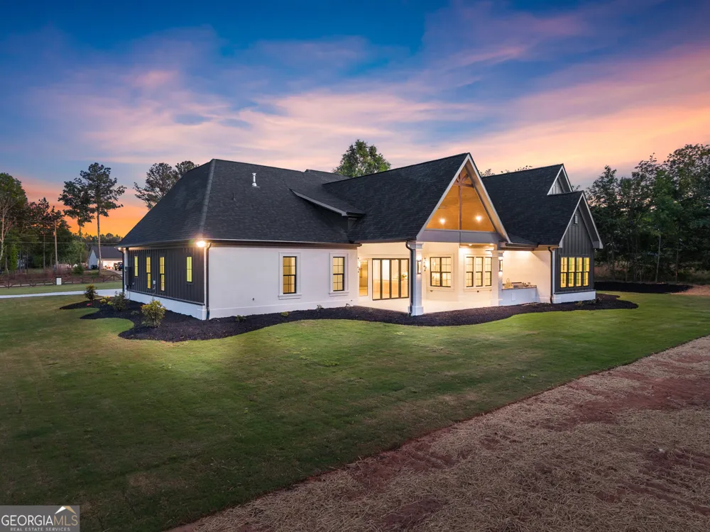 2366 Wall RD Monroe, GA 30655