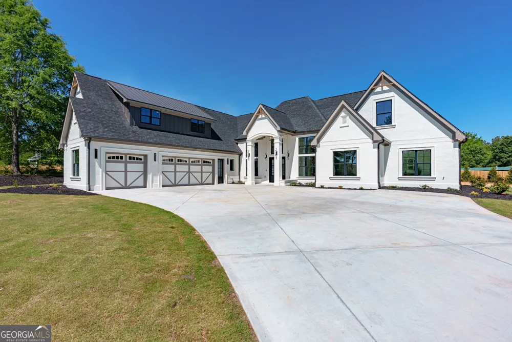 2366 Wall RD Monroe, GA 30655