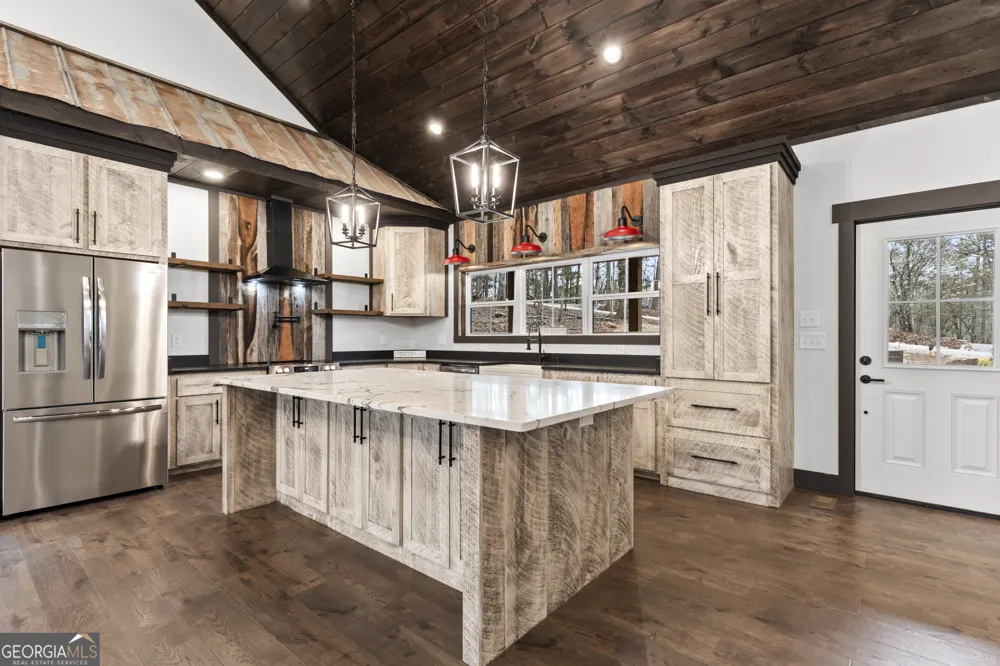 64 Nickel LN Ellijay, GA 30540