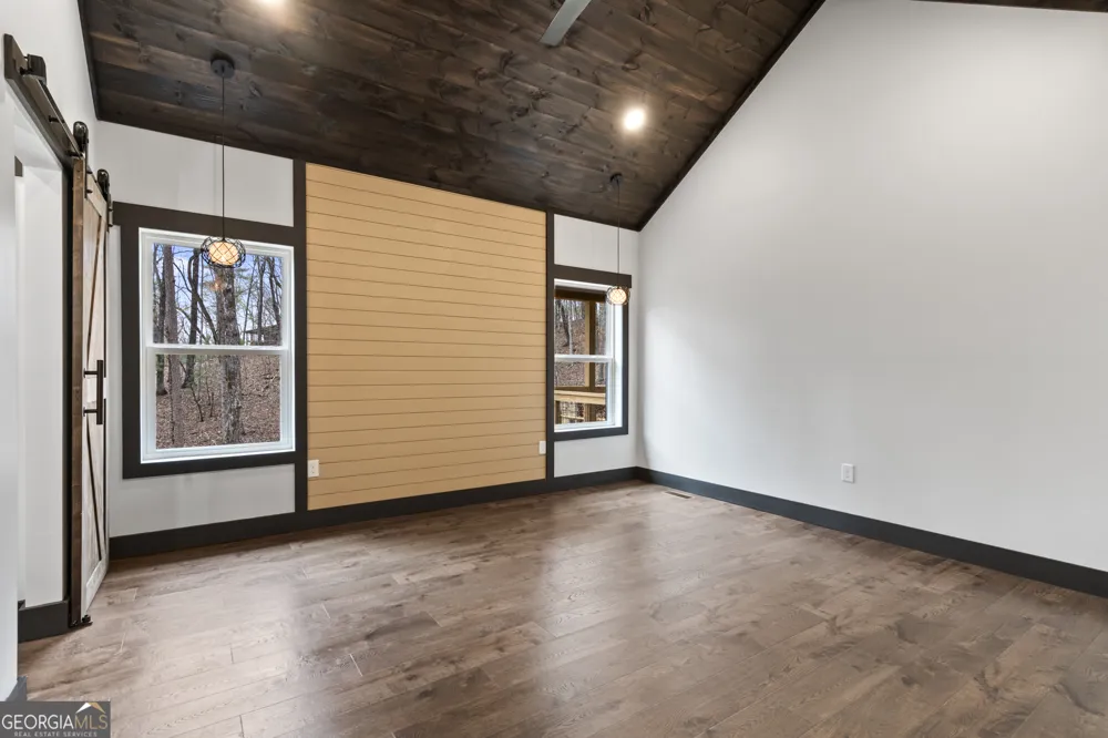 64 Nickel LN Ellijay, GA 30540