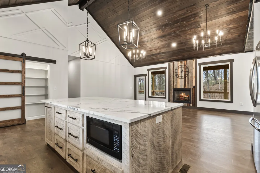 64 Nickel LN Ellijay, GA 30540