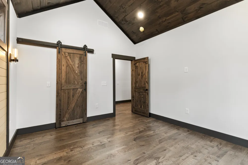 64 Nickel LN Ellijay, GA 30540