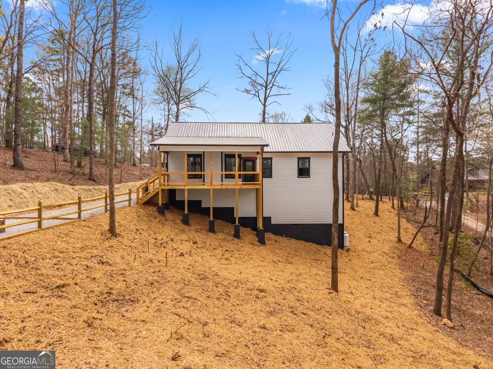 64 Nickel LN Ellijay, GA 30540