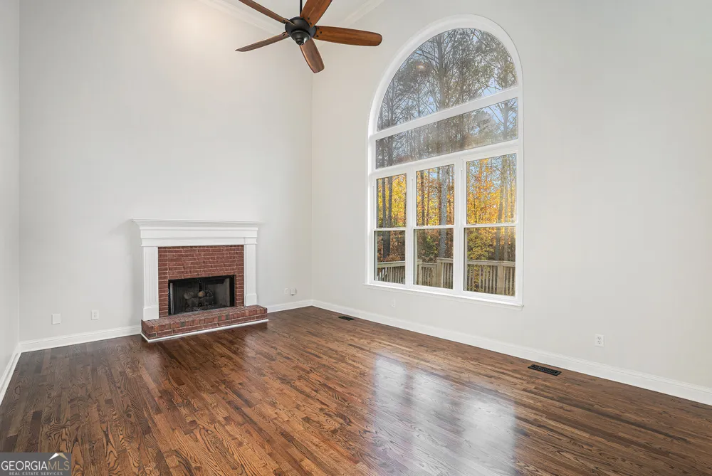 523 Sycamore PT Woodstock, GA 30189